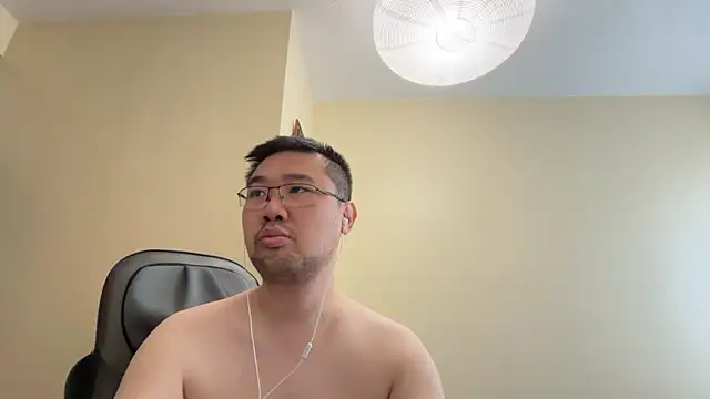 jasonryu2025 online show from June 1, 11:10 am