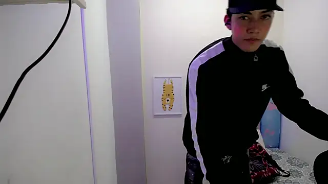 Street poemm  online show from April 14, 9:36 pm