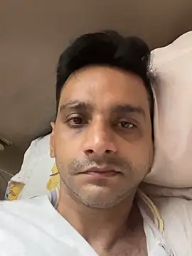 online4u08 online show from April 14, 5:45 pm