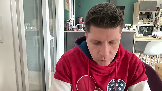 Minmoi1984 online show from April 3, 7:27 am