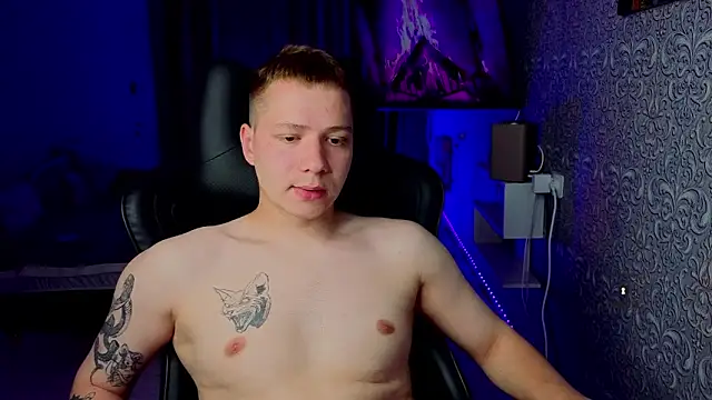 Karl Night  online show from June 17, 7:37 pm