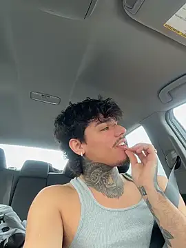 SNAKEARM online show from March 3, 11:33 pm