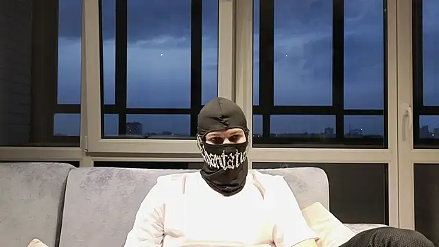 chantatummm online show from April 8, 3:54 pm