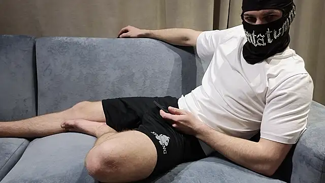 chantatummm online show from March 26, 8:35 pm