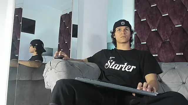 TonyBenedetti online show from April 5, 9:00 pm