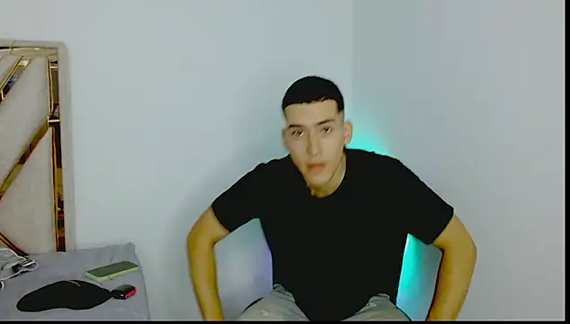 oliver   saint online show from March 14, 11:34 pm