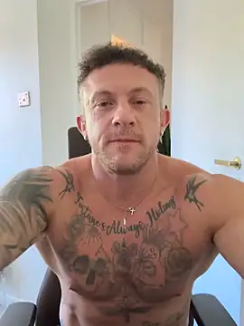 lockedinlad online show from April 25, 1:14 pm