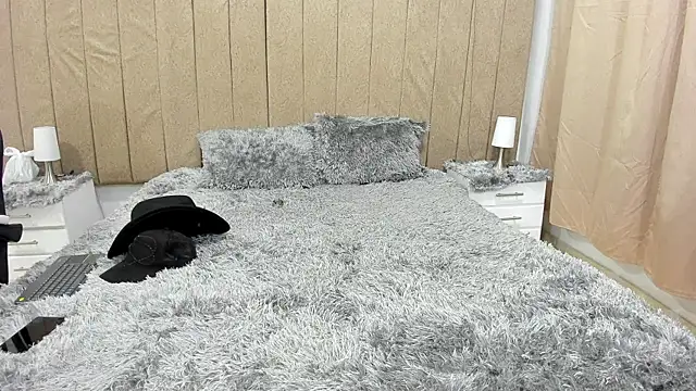 pipe hot04 online show from April 5, 3:47 am