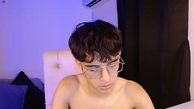 noah millerx online show from July 14, 2:05 am