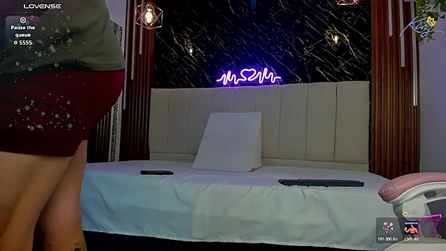 keane lee  online show from May 15, 12:35 pm