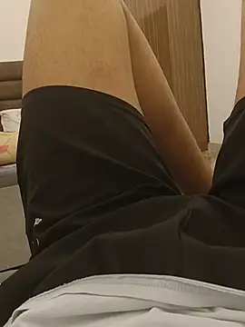 shybullggn online show from August 6, 4:57 pm