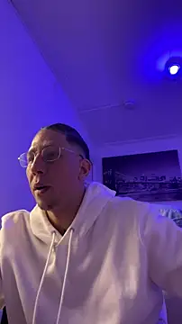 TitanNoir online show from April 18, 10:53 pm