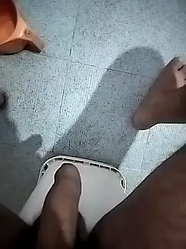 lkjhgf12qwe online show from March 27, 3:35 pm