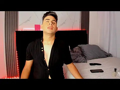 DavidCruzz online show from March 5, 11:34 pm