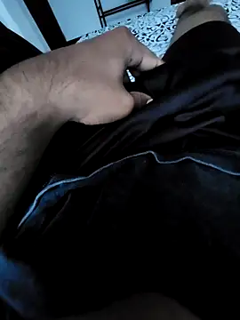 chocboy0010 online show from March 3, 6:21 am