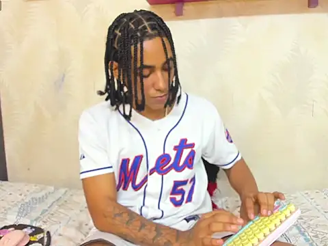 taylor bigdick18 online show from March 9, 10:15 pm