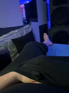 MatthewEmme2121 online show from March 22, 2:44 pm