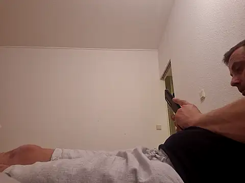 fantastic77777 online show from March 9, 1:21 am