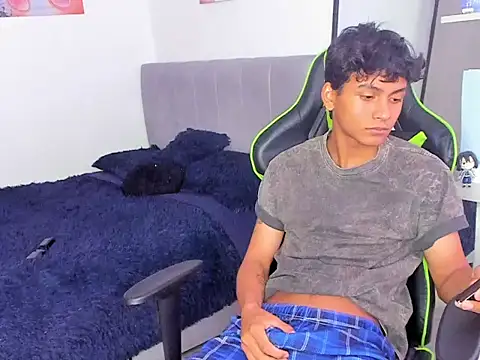 PaulTallx online show from March 17, 6:21 pm