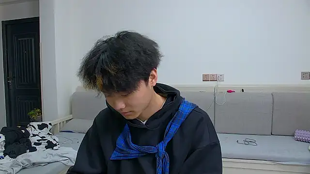 icecream-002 online show from March 20, 10:19 am