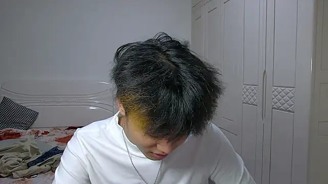 icecream-002 online show from March 29, 10:59 am