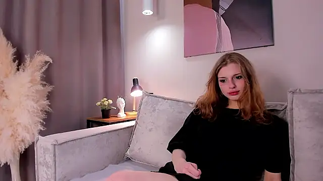 KristinDavis online show from March 13, 8:22 am