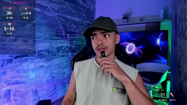 NicoKinggs  online show from March 21, 12:53 pm