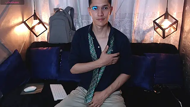 MilanDavid1 online show from March 14, 5:42 pm