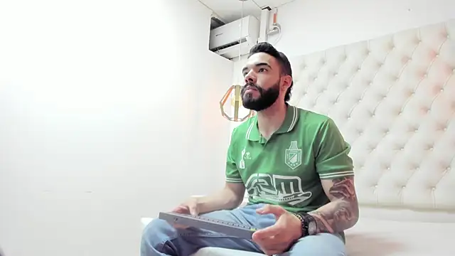 JEAN LEWIS2 online show from April 11, 7:17 pm