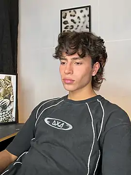 Evan Barret online show from March 12, 4:53 am