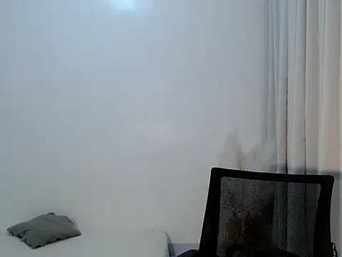 hottasianboy online show from June 3, 9:53 pm