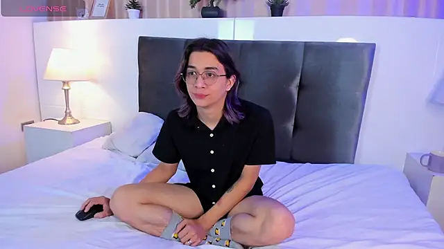 Keita Moon online show from March 23, 12:33 pm