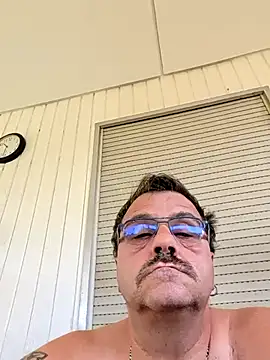 olddadd online show from June 18, 8:37 am