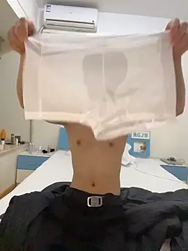 kissbaby-111 online show from July 4, 4:32 pm