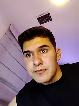 Cesrcolombiano online show from March 19, 2:26 am