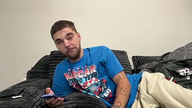 dommydom7177 online show from July 7, 4:22 pm