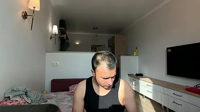 Daniel ice online show from March 28, 1:33 pm