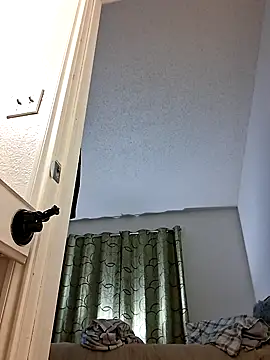 middickstroking online show from May 9, 5:41 am
