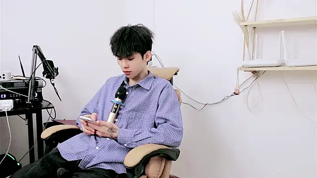 zzzzppp3 online show from July 5, 4:19 am