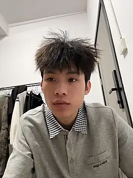zzzzppp3 online show from June 25, 12:32 pm