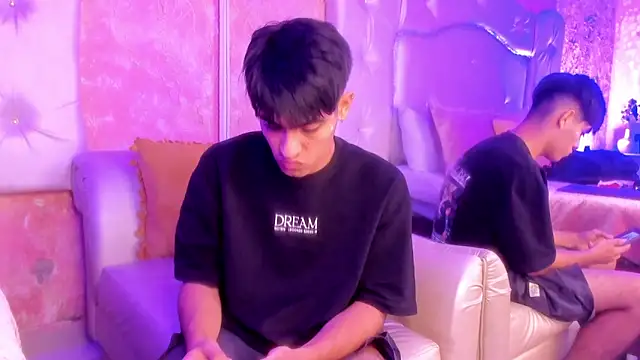 TylerCruz   online show from April 23, 6:29 am