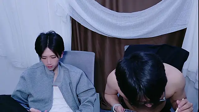 Dkcolo online show from April 22, 8:08 am