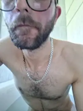 HungHardTop online show from May 9, 1:56 pm