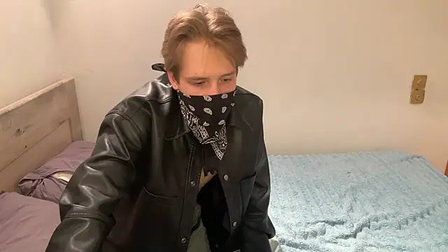 ThomasSweet  online show from June 3, 7:52 pm