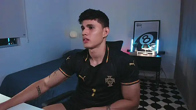 Massimo Rinaldi online show from May 27, 3:58 am