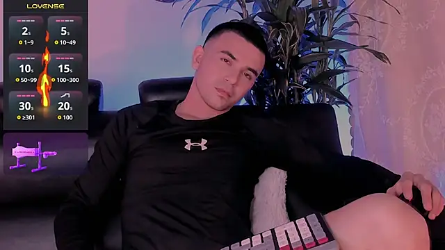 mike anghels online show from June 29, 8:20 pm