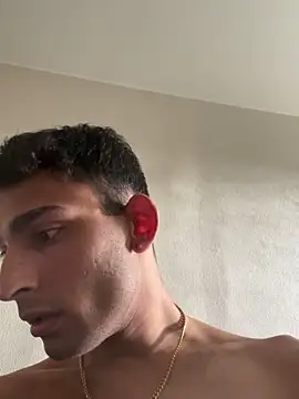  online show from April 7, 4:40 pm