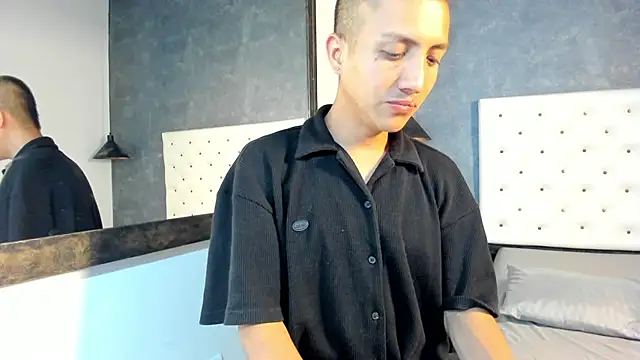 Jara Chick online show from May 14, 8:07 pm