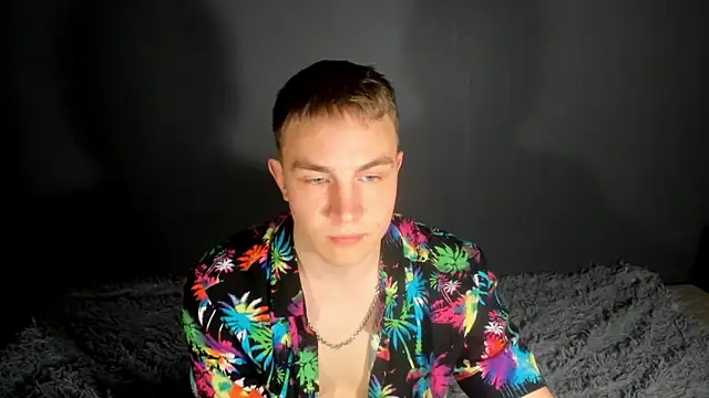 avrions online show from April 18, 11:55 am