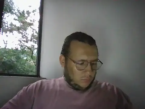 Daniela0611 online show from April 24, 11:07 pm